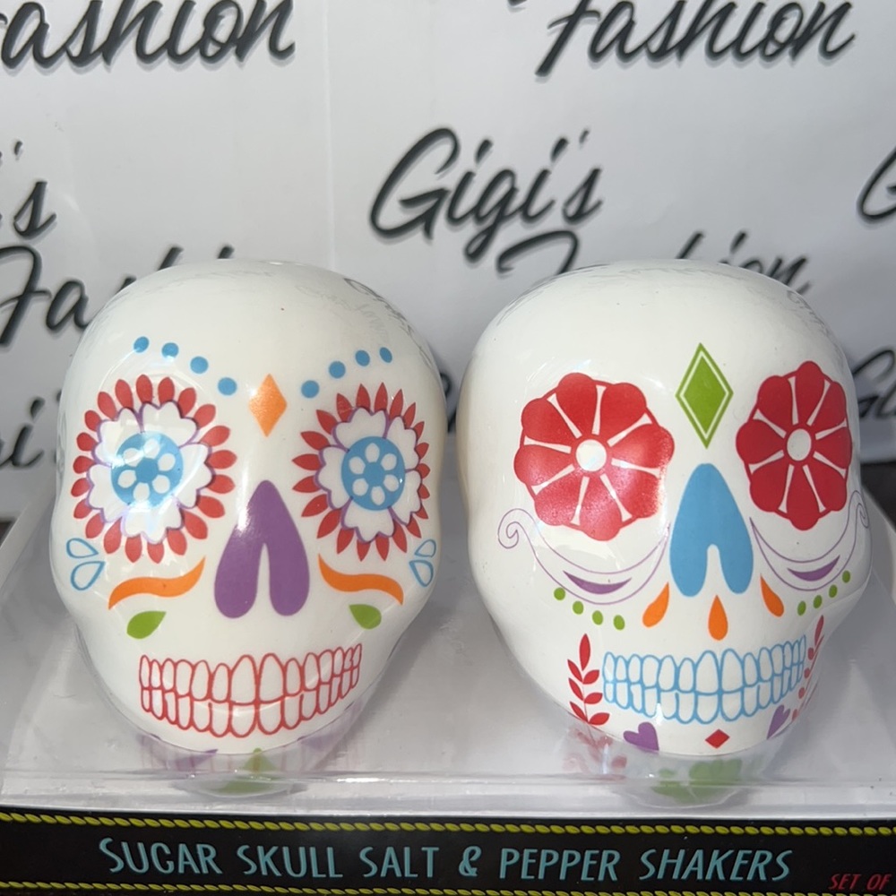Sugar Skull Day of the Dead Salt and Pepper Shakers Set Ceramic
